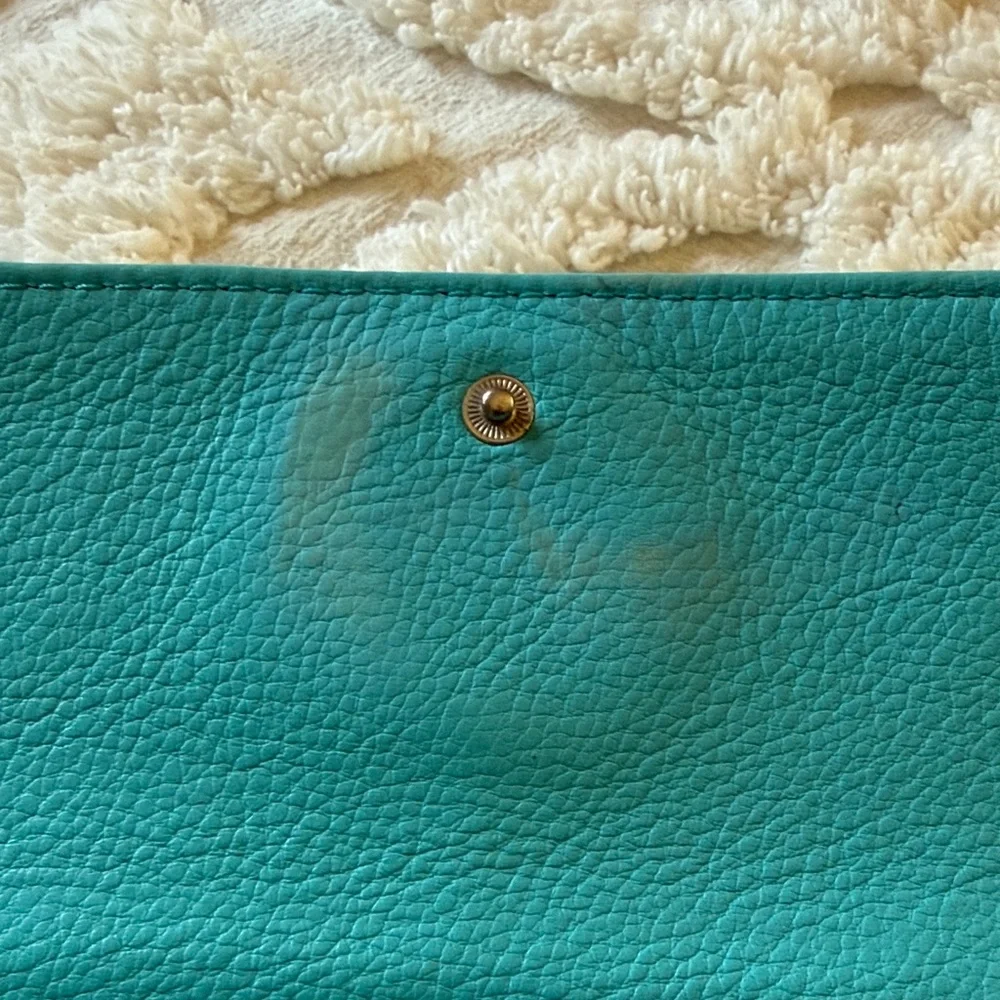 Michael Kors Aqua Leather Wallet - Picture 4 of 7